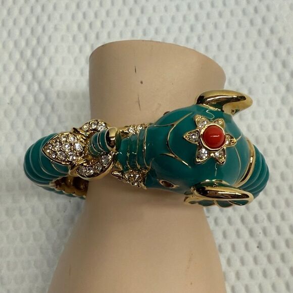 Kenneth Jay Lane Teal Raj Hinged Bangle Clamped Bracelet - Picture 4 of 13